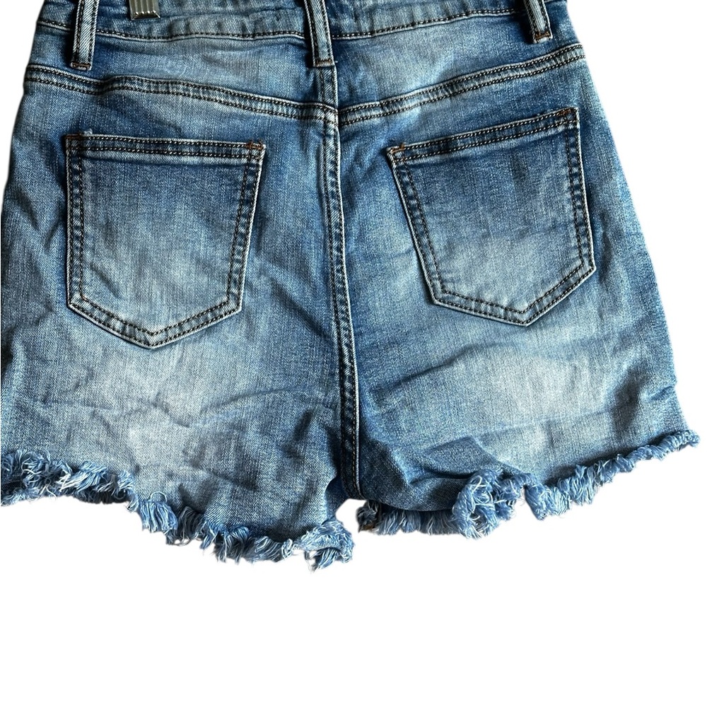 FASHION NOVA WOMAS DISTRESSED DENIM SHORTS SZ MEDIUM 28 - Picture 3 of 15